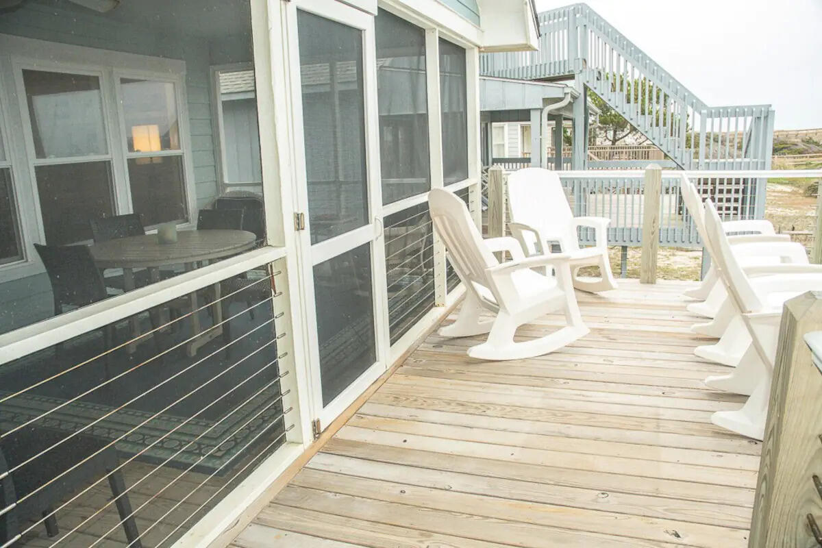 Lower deck with rocking chairs